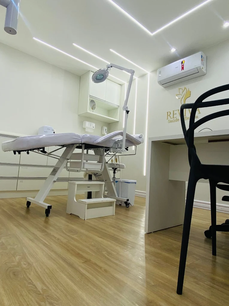 Clínica Reviva — Cabine de estética